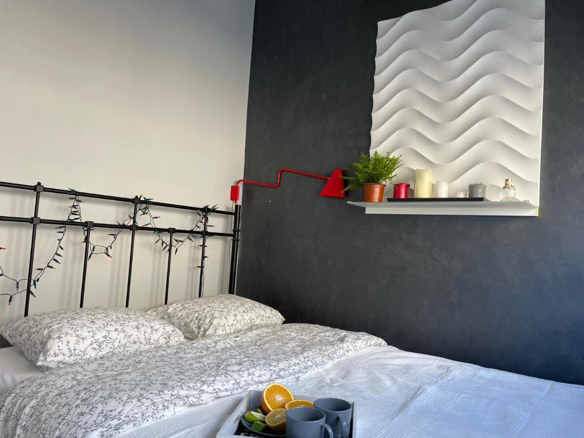 Grey Gucci Apartment City Center Warschau Exterior foto